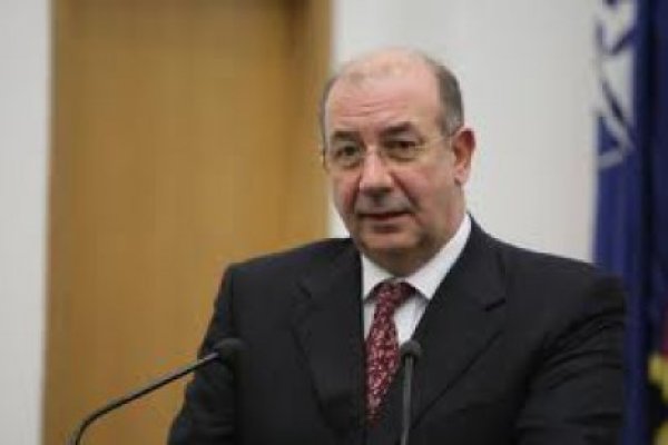 Antonescu: Daniel Chiţoiu nu are mandat din partea PNL să-l schimbe pe Radu Gheţea de la CEC Bank